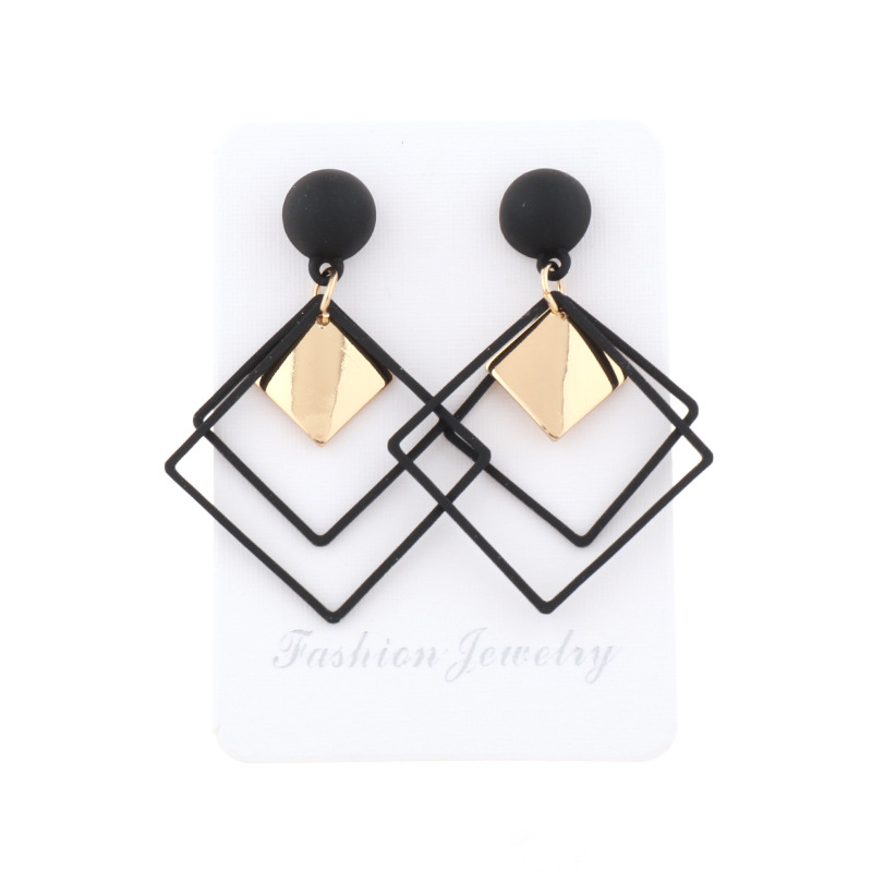 Arete de aleación negro con dorado estilo retro de cuadros uso diario-MDA-NJ8067